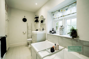 Photo 32- click for photo gallery